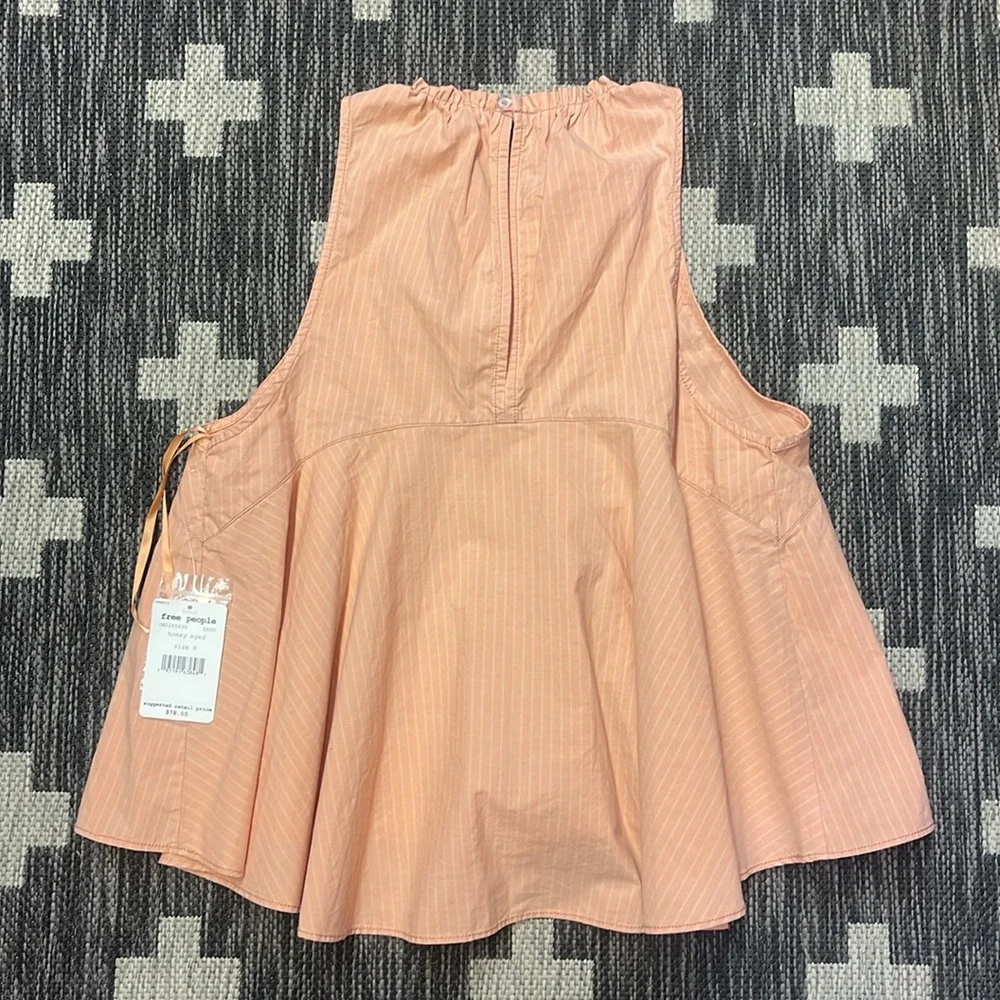 BNWT Free People Small Top - Picture 3 of 3